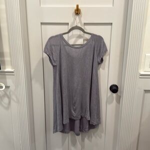 Lululemon tshirt